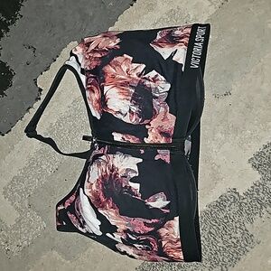 Victoria secret sport Bra, 38DDD Black floral print